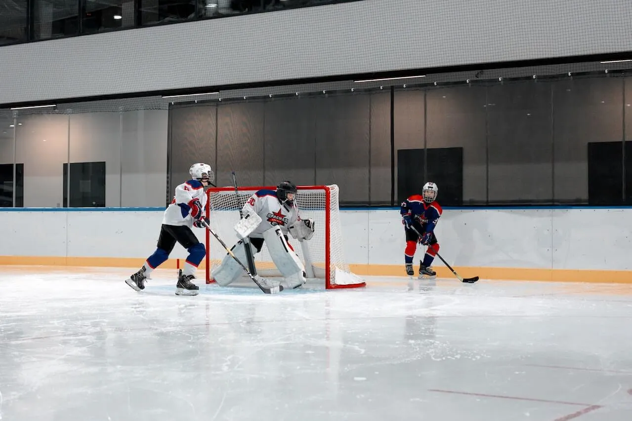 hockey rink-players hockey rink-players